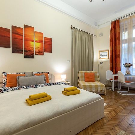 Harmony & Cute - Central Apartments Budapest Bagian luar foto